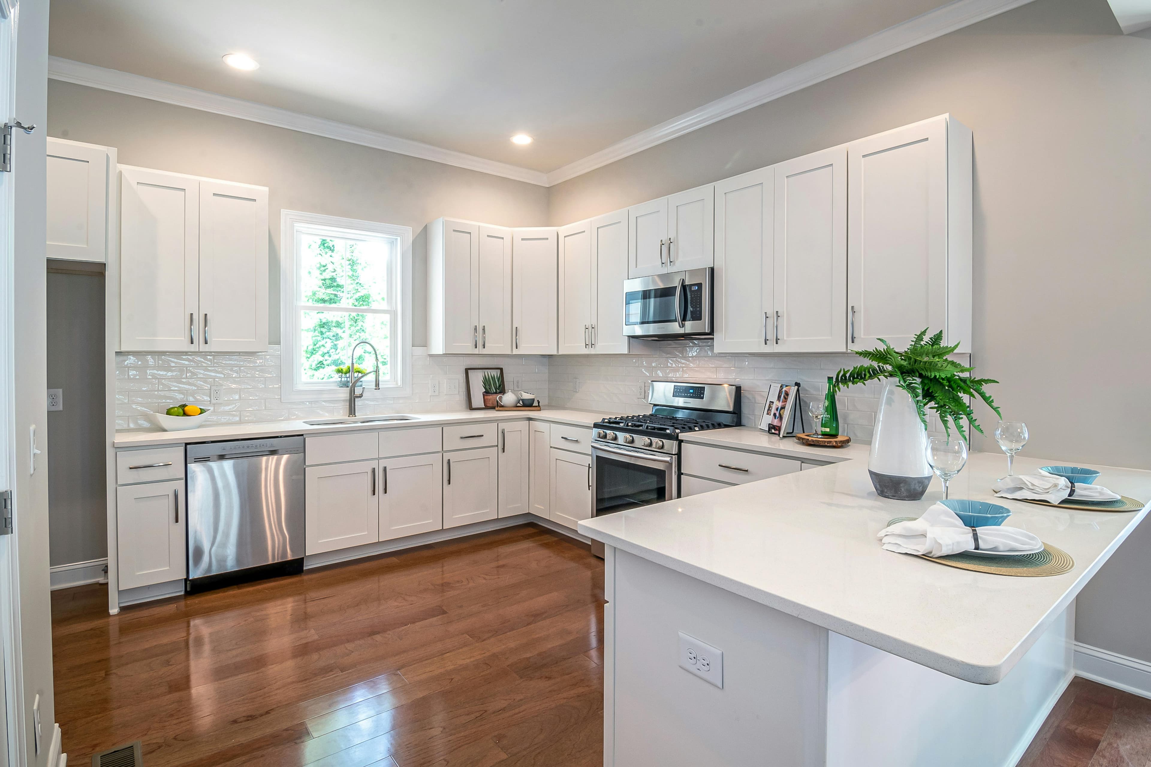 modern kitchen cabinets
